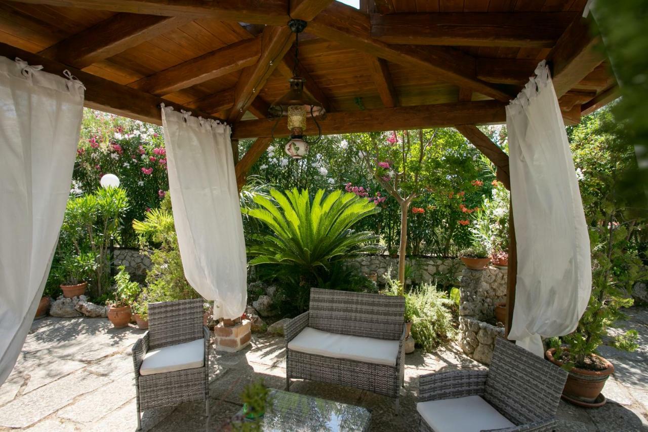 Vila Il Casale Delle Principesse Mattinata Exteriér fotografie
