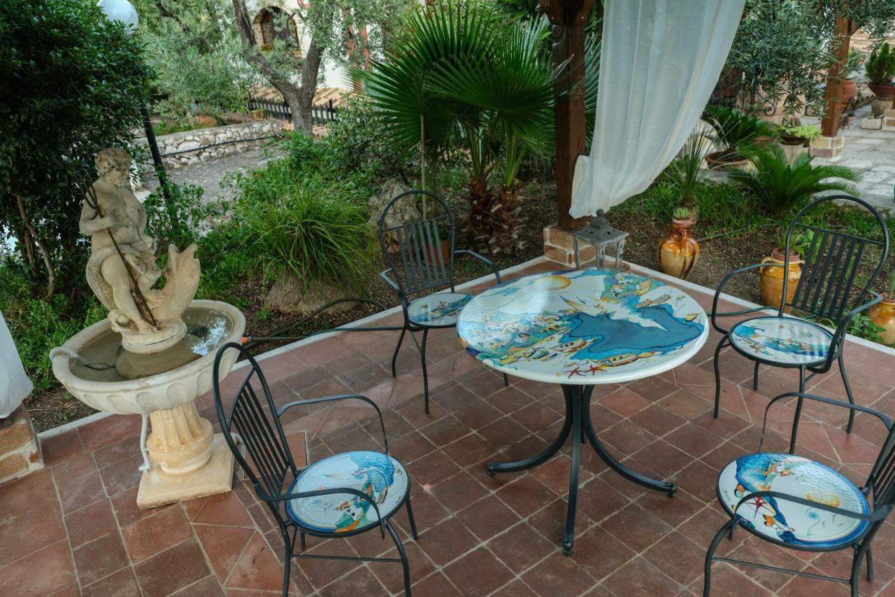 Vila Il Casale Delle Principesse Mattinata Exteriér fotografie